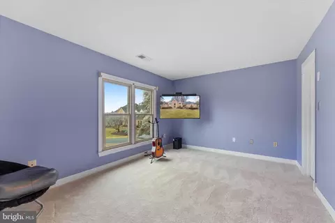 Bedroom - 14820 Silverstone Dr, Silver Spring, MD 20905 photo 5 of 8