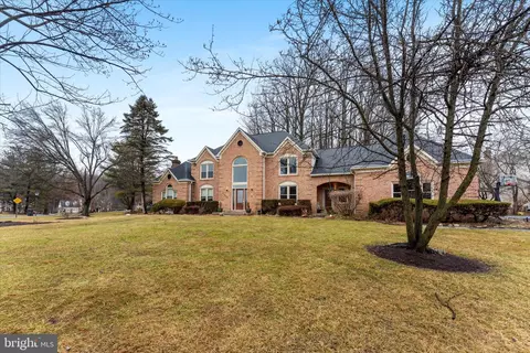 Exterior - 14820 Silverstone Dr, Silver Spring, MD 20905 photo 4 of 9