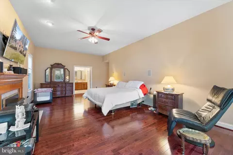 Bedroom - 14820 Silverstone Dr, Silver Spring, MD 20905 photo 2 of 8