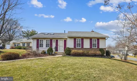 8201 Everbloom Ct, Gaithersburg, MD 20879