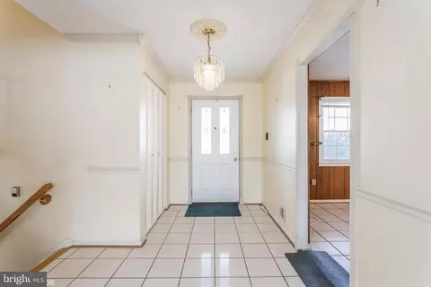 Entry Way - 13019 Morningside Ln, Silver Spring, MD 20904 photo 2 of 3