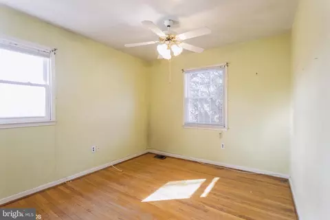 Bedroom - 13019 Morningside Ln, Silver Spring, MD 20904 photo 4 of 8