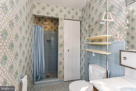 Bath - 13019 Morningside Ln, Silver Spring, MD 20904 photo 2 of 3