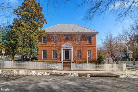 321 Little Quarry Rd, Gaithersburg, MD 20878