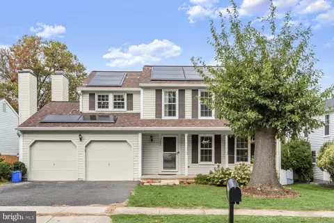 17942 Hazelcrest Dr, Gaithersburg, MD 20877