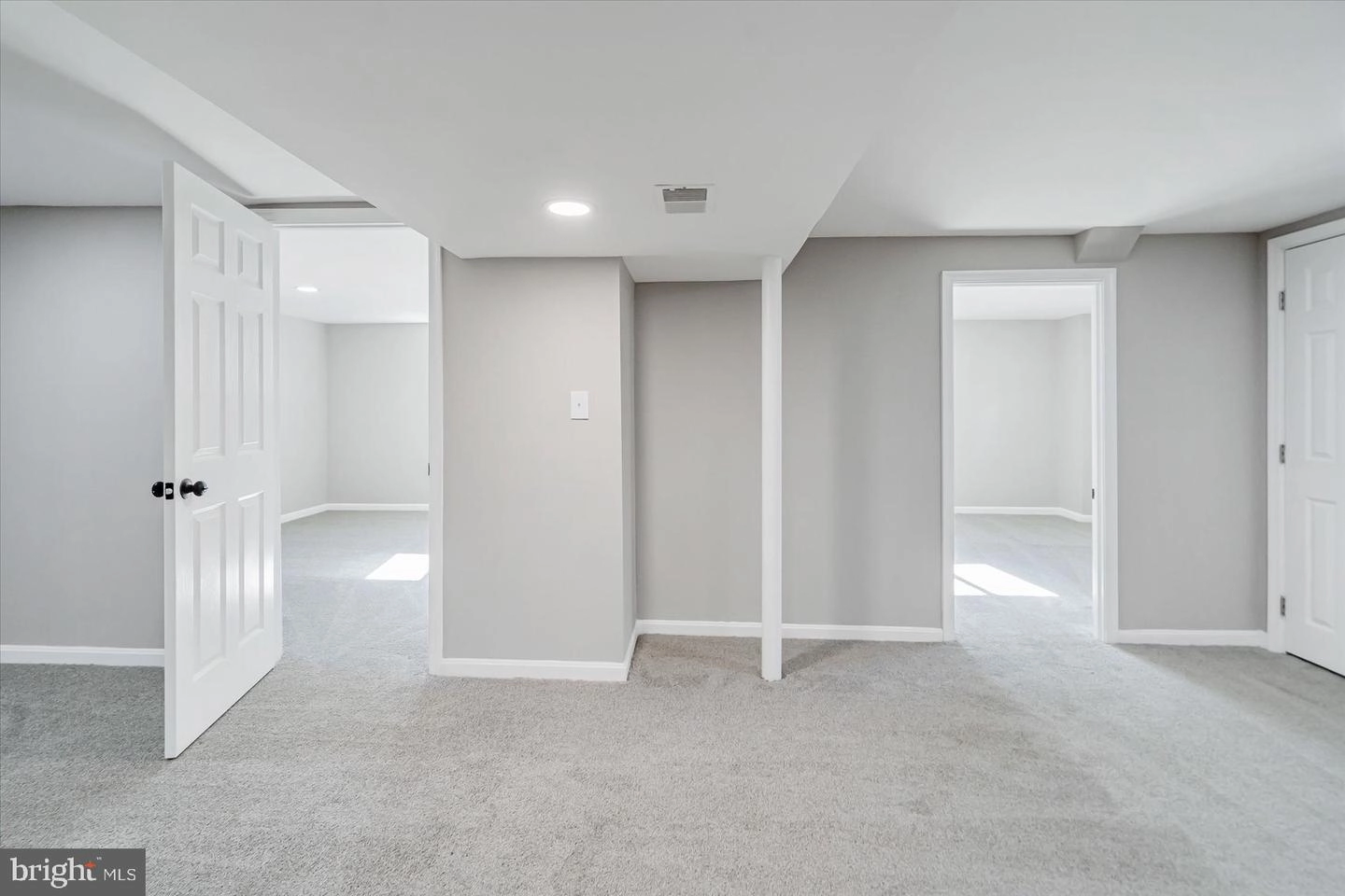 Entry Way - 9902 Renfrew Rd, Silver Spring, MD 20901 photo 4 of 4
