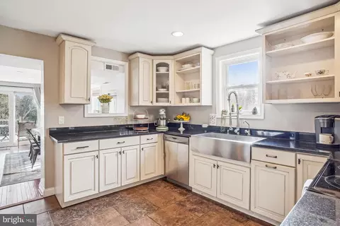 26615 High St, Damascus, MD 20872 photo 4