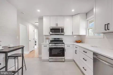 Kitchen - 903 Laredo Rd, Silver Spring, MD 20901 photo 1 of 1