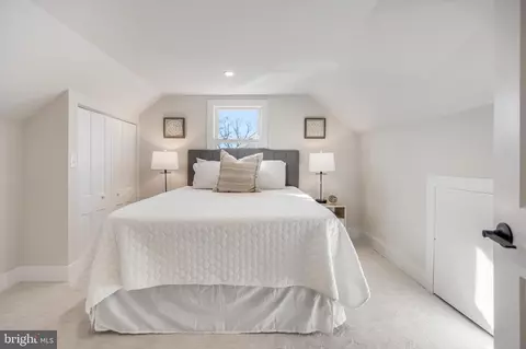 Bedroom - 903 Laredo Rd, Silver Spring, MD 20901 photo 3 of 4