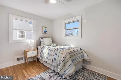 Bedroom - 903 Laredo Rd, Silver Spring, MD 20901 photo 2 of 4