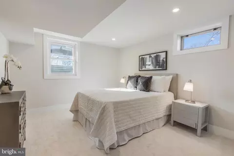 Bedroom - 903 Laredo Rd, Silver Spring, MD 20901 photo 4 of 4