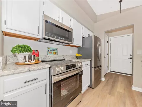 14202 Wolf Creek Pl #12-26, Silver Spring, MD 20906 photo 8