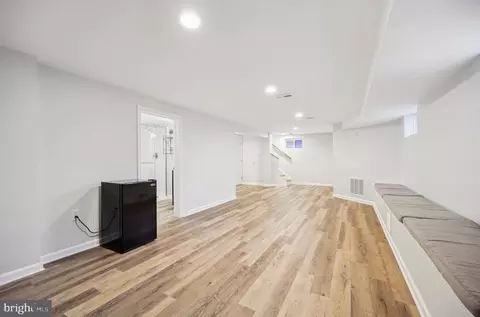 Entry Way - 10121 Markham St, Silver Spring, MD 20901 photo 7 of 8