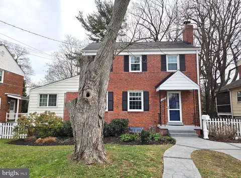 Exterior - 10121 Markham St, Silver Spring, MD 20901 photo 10 of 16