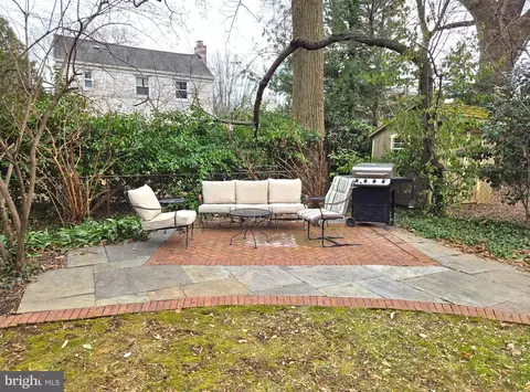 Exterior - 10121 Markham St, Silver Spring, MD 20901 photo 4 of 16