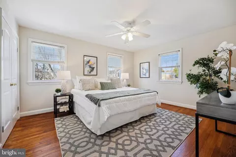 Bedroom - 10121 Markham St, Silver Spring, MD 20901 photo 2 of 12