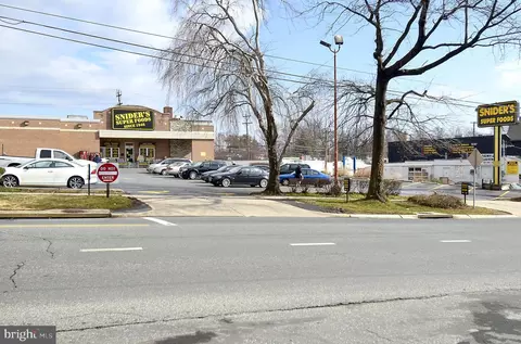 Exterior - 10121 Markham St, Silver Spring, MD 20901 photo 14 of 16