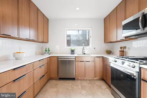 Kitchen - 1503 Crestline Rd, Silver Spring, MD 20904 photo 2 of 4