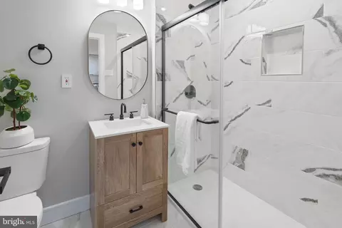 Bath - 1503 Crestline Rd, Silver Spring, MD 20904 photo 4 of 4