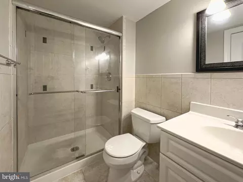 Bath - 10853 Amherst Ave #302, Silver Spring, MD 20902 photo 4 of 4