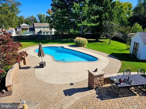 19804 Sumter Way, Poolesville, MD 20837 photo 2