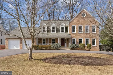 Exterior - 7708 Brickyard Rd, Potomac, MD 20854 photo 2 of 7