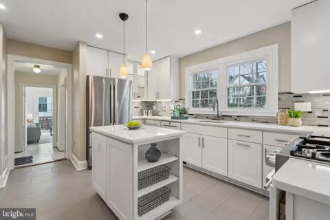 Kitchen - 7708 Brickyard Rd, Potomac, MD 20854 photo 2 of 3