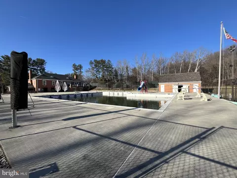 Exterior - 7708 Brickyard Rd, Potomac, MD 20854 photo 7 of 7