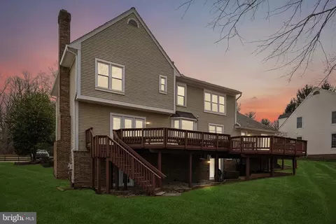 Exterior - 7708 Brickyard Rd, Potomac, MD 20854 photo 5 of 7