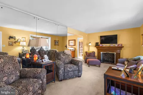 2710 Harmon Rd, Silver Spring, MD 20902 photo 4