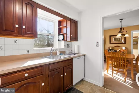 2710 Harmon Rd, Silver Spring, MD 20902 photo 10