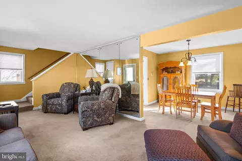 2710 Harmon Rd, Silver Spring, MD 20902 photo 5
