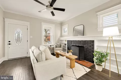 821 Gist Ave, Silver Spring, MD 20910 photo 4