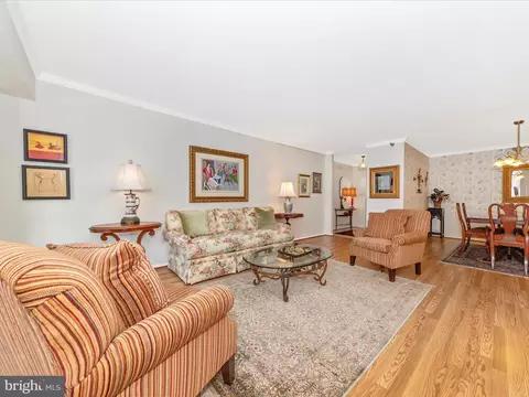 15115 Interlachen Dr #3-208, Silver Spring, MD 20906