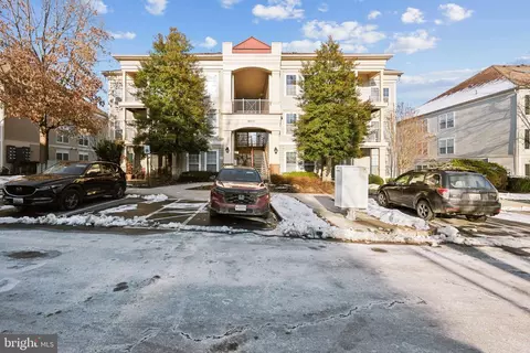18711 Sparkling Water Dr #10-D, Germantown, MD 20874