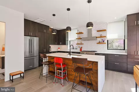 2701 Hume Dr #200, Silver Spring, MD 20910 photo 7