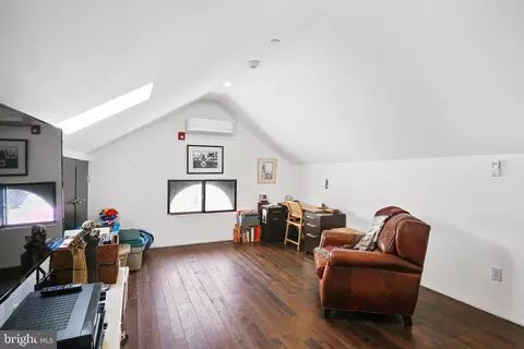 2701 Hume Dr #200, Silver Spring, MD 20910 photo 20