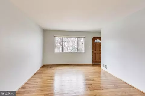 9821 E Light Dr, Silver Spring, MD 20903 photo 5