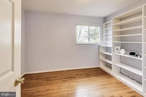 9821 E Light Dr, Silver Spring, MD 20903 photo 12