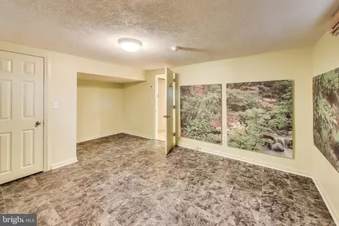9821 E Light Dr, Silver Spring, MD 20903 photo 17