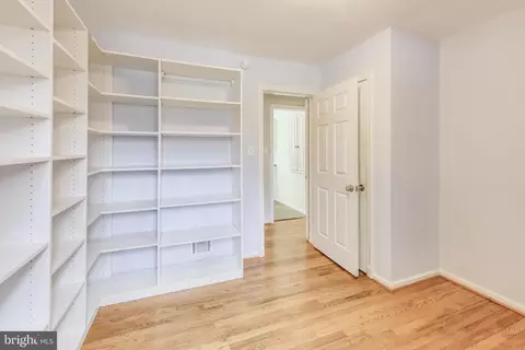9821 E Light Dr, Silver Spring, MD 20903 photo 11