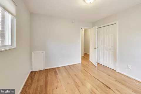 9821 E Light Dr, Silver Spring, MD 20903 photo 9