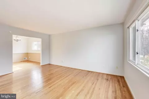 9821 E Light Dr, Silver Spring, MD 20903 photo 4