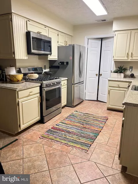 Kitchen - 2600 Beechmont Ln, Silver Spring, MD 20906 photo 2 of 5