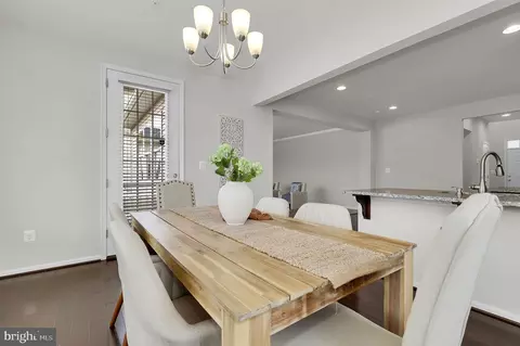 Dining - 418 Cloverly Forest Dr, Silver Spring, MD 20905 photo 2 of 3