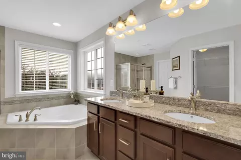 Bath - 418 Cloverly Forest Dr, Silver Spring, MD 20905 photo 1 of 3