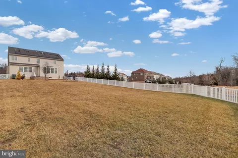 Exterior - 418 Cloverly Forest Dr, Silver Spring, MD 20905 photo 6 of 6