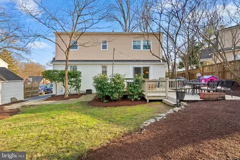 Exterior - 10604 Lorain Ave, Silver Spring, MD 20901 photo 5 of 8
