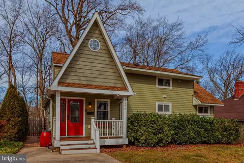 404 Calvin Ln, Rockville, MD 20851