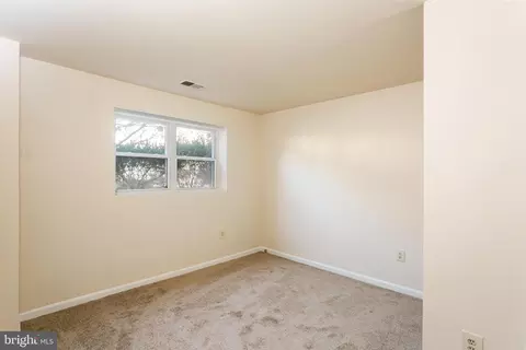 Other - 33 Kinsman View Cir, Silver Spring, MD 20901 photo 6 of 9